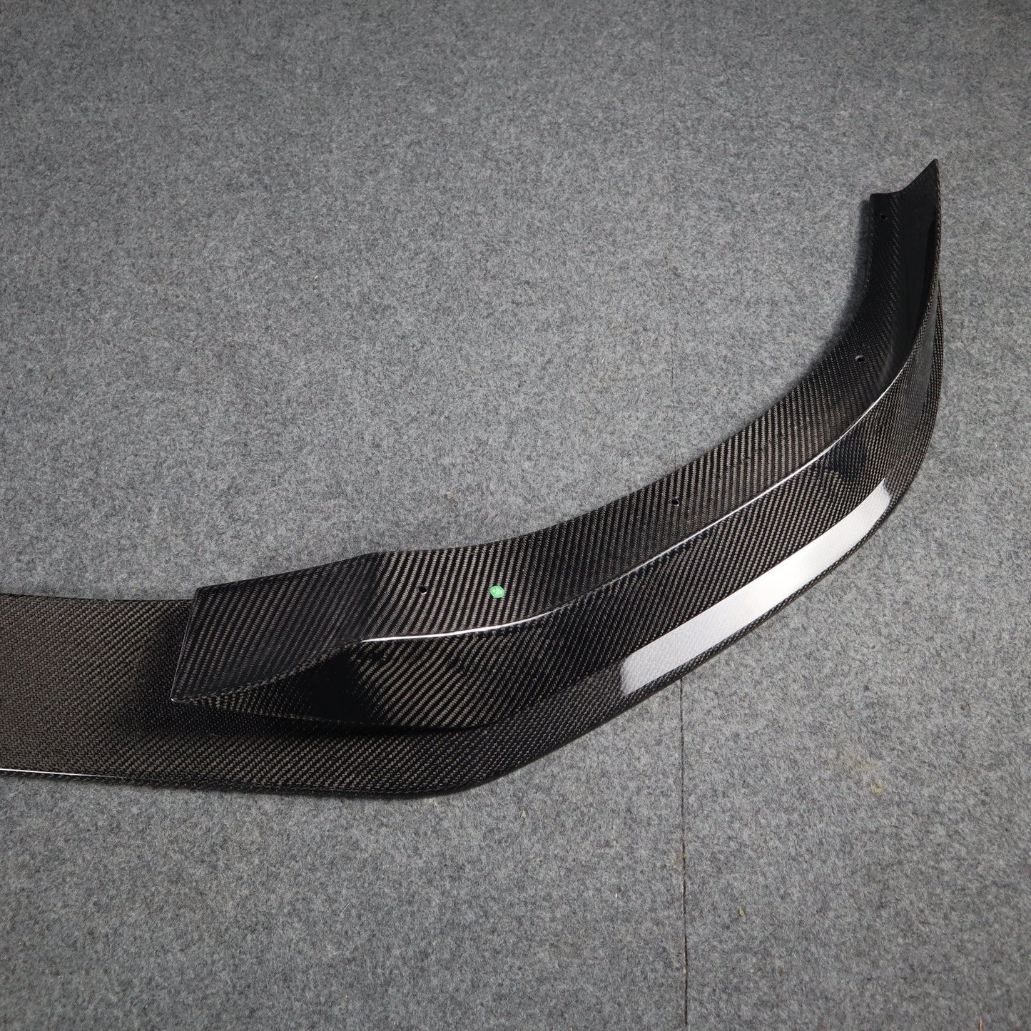 AC STYLE CARBON FIBER FRONT LIP G14/15/16 8 SERIES