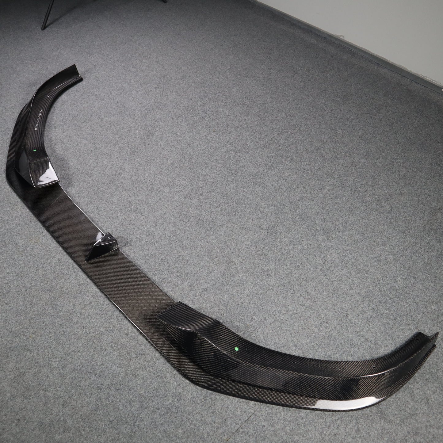 AC STYLE CARBON FIBER FRONT LIP G14/15/16 8 SERIES