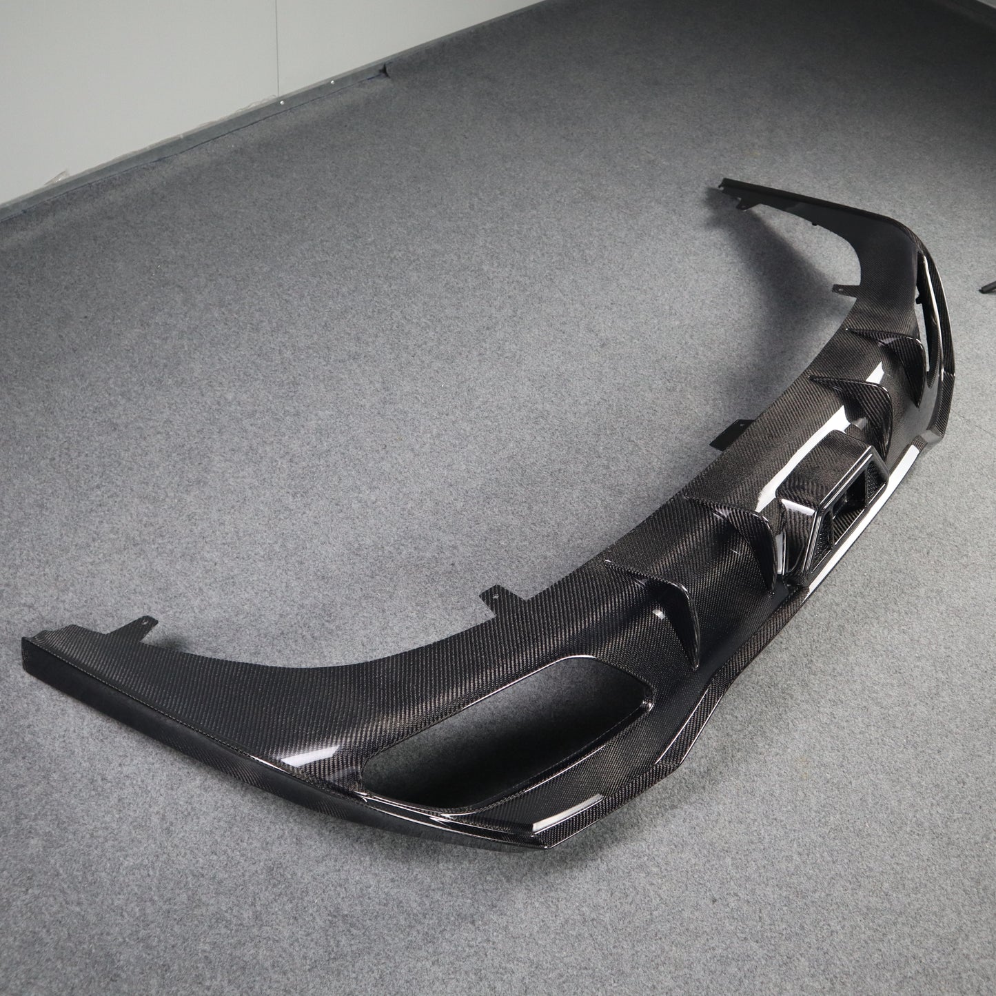 AC STYLE CARBON FIBER REAR DIFFUSER G14/15/16 8 SERIES