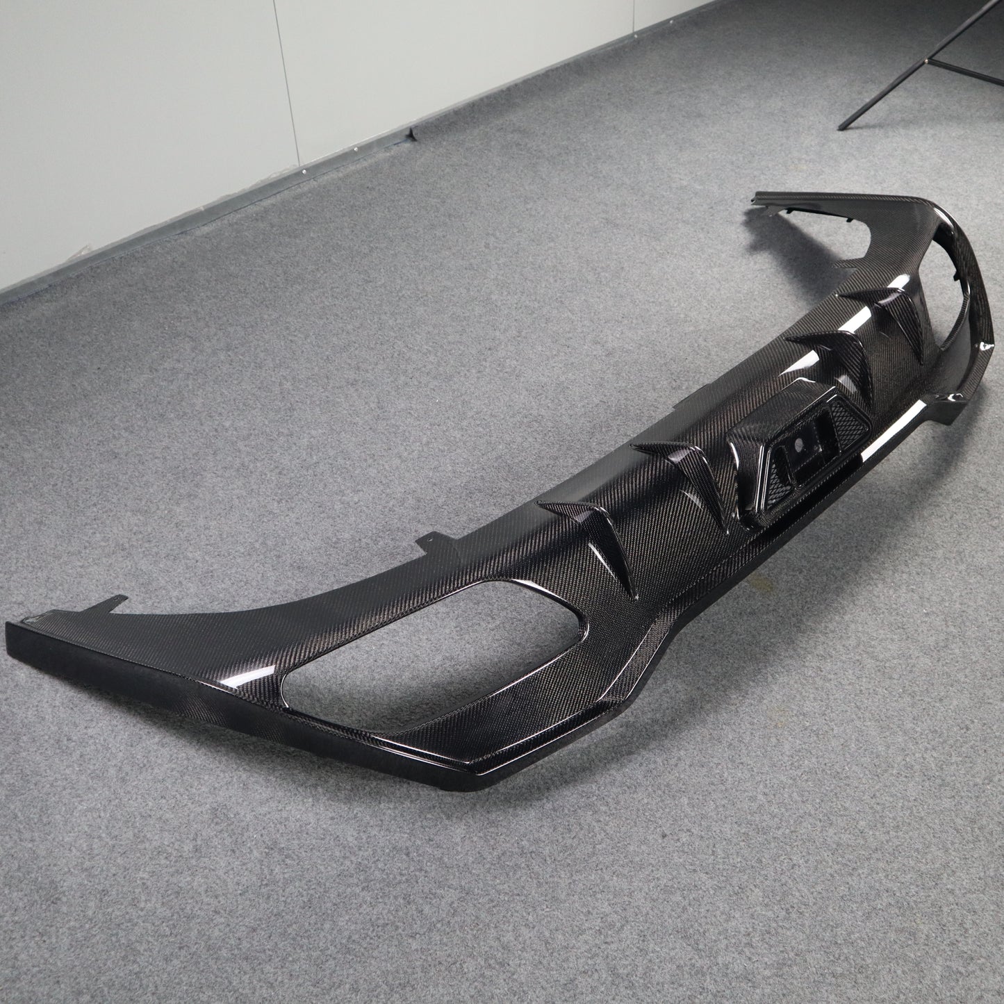 AC STYLE CARBON FIBER REAR DIFFUSER G14/15/16 8 SERIES