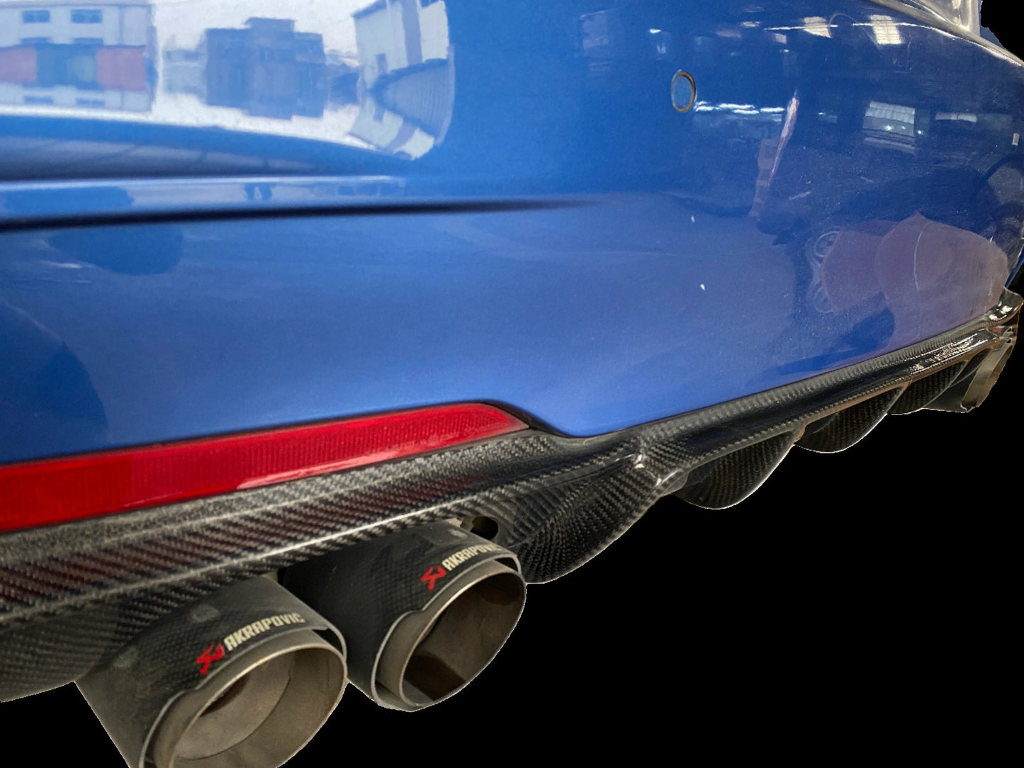 MP STYLE CARBON FIBER REAR DIFFUSER - BMW F30 3 SERIES