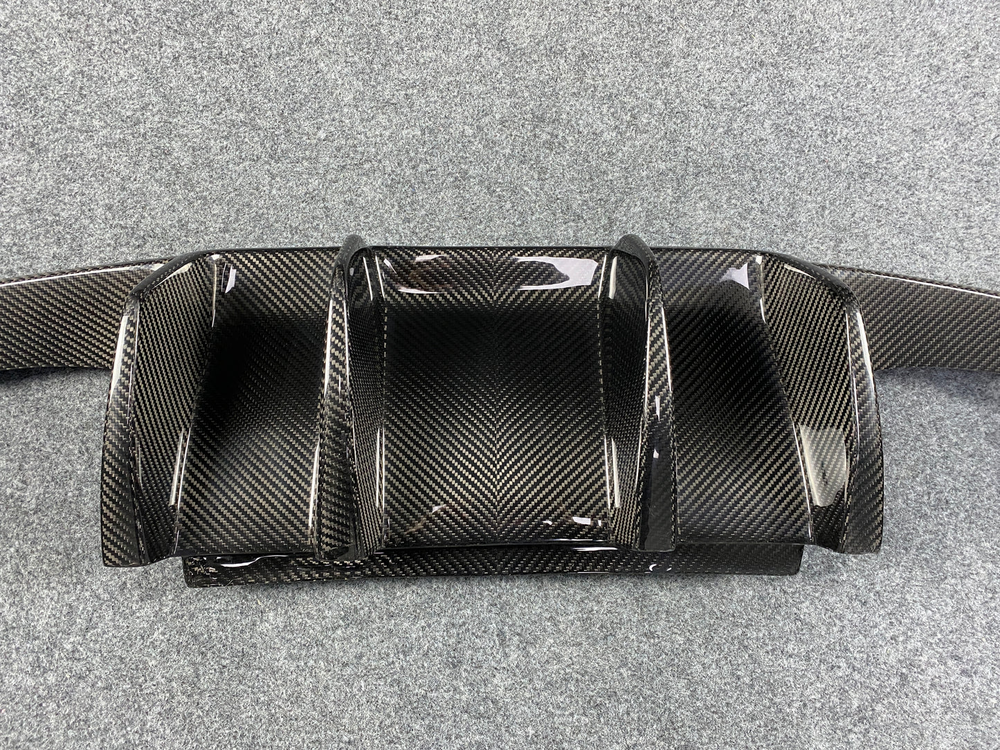 V STYLE CARBON FIBER REAR DIFFUSER - BMW F87 M2 & M2 COMPETITION